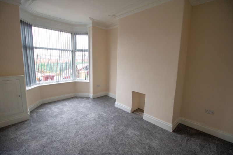 Property photo 2 of 13 Lounge