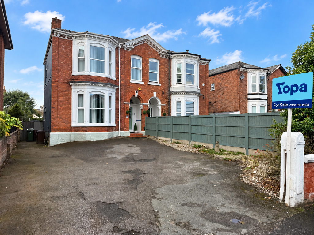 Property photo 1 of 27 External