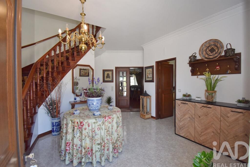 Property photo 3 of 40