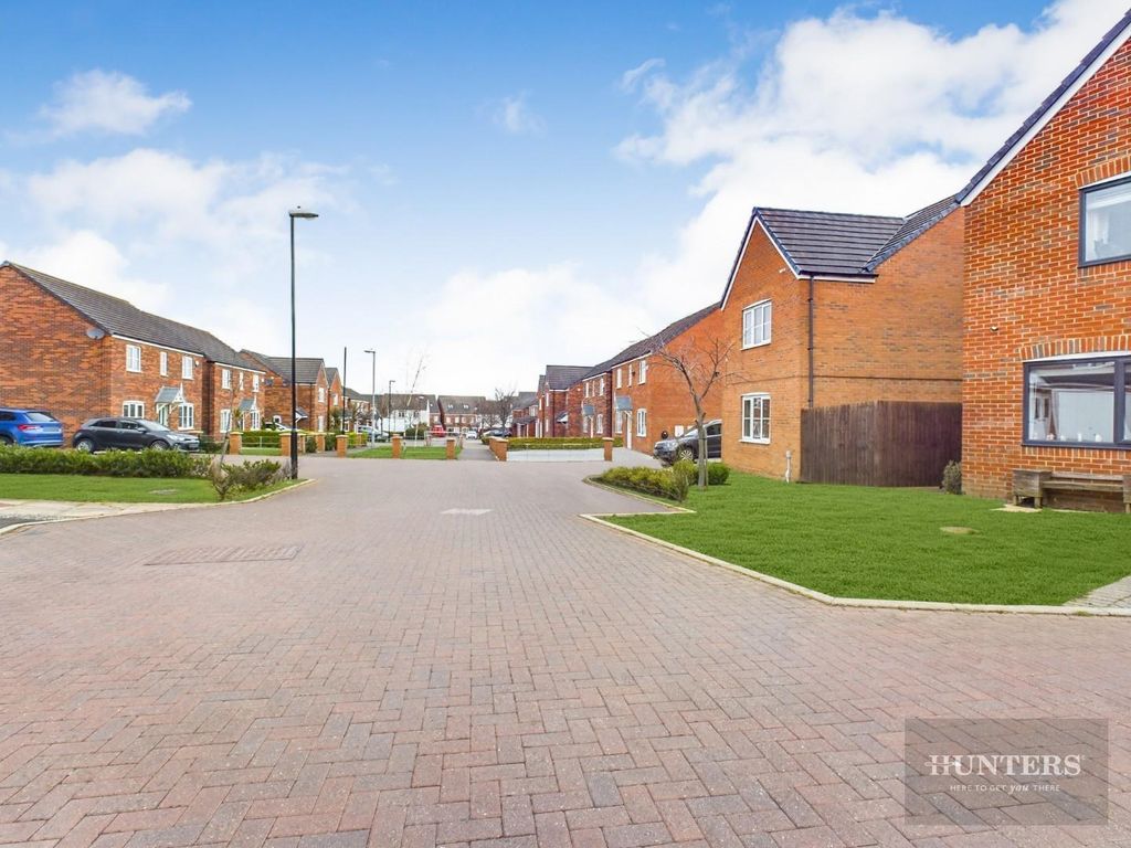 Property photo 2 of 13 External