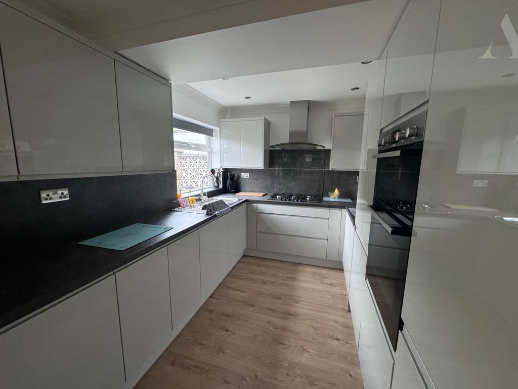 Property photo 2 of 15 Img_4049