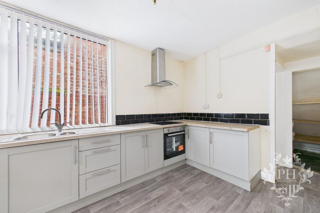 Property photo 3 of 11 Cam02002G0-Pr0262-Still009.Jpg