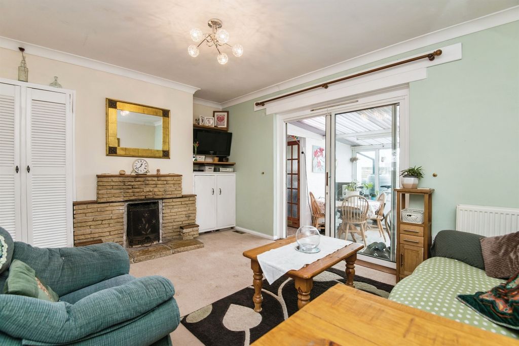Property photo 2 of 15