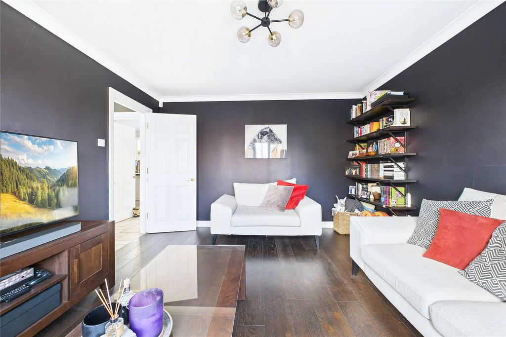 Property photo 3 of 14 Picture No. 04