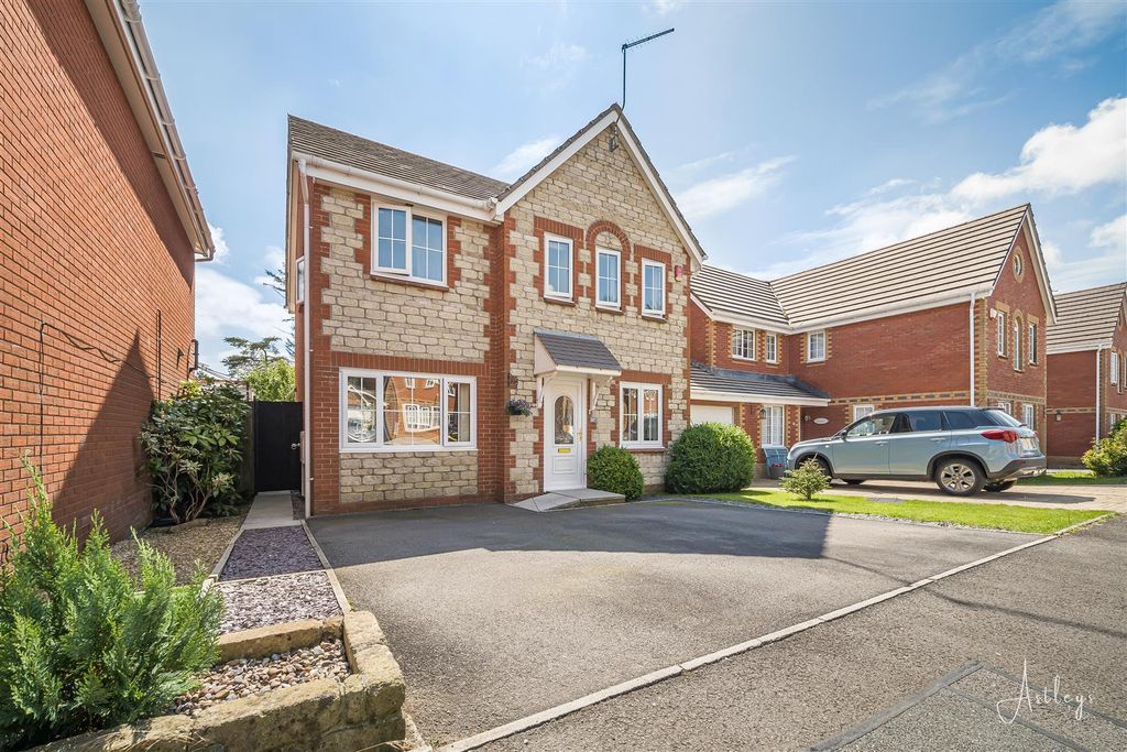 Property photo 1 of 34 Main (2).Jpg