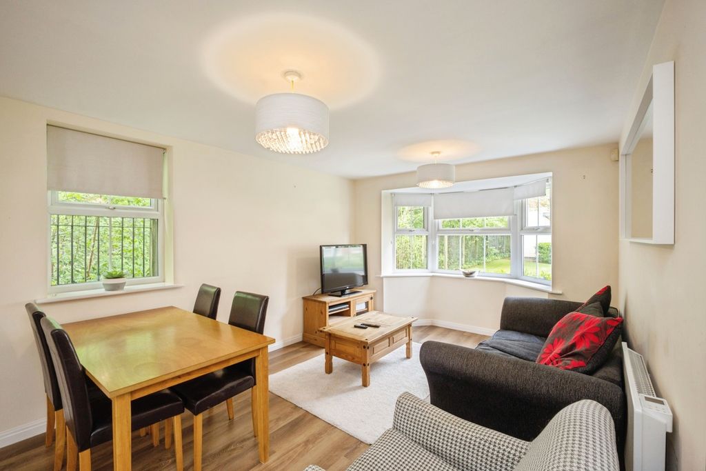 Property photo 3 of 14 Pbox-Img.Jpg