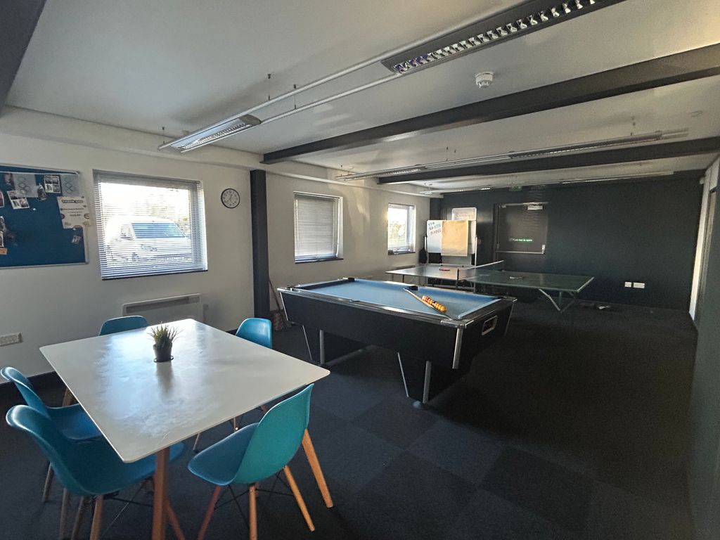 Property photo 3 of 4