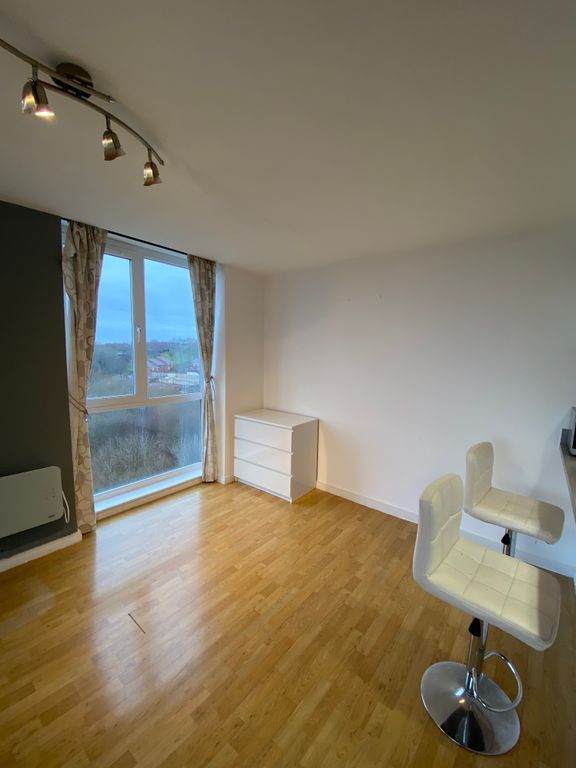 Property photo 2 of 9 Dining