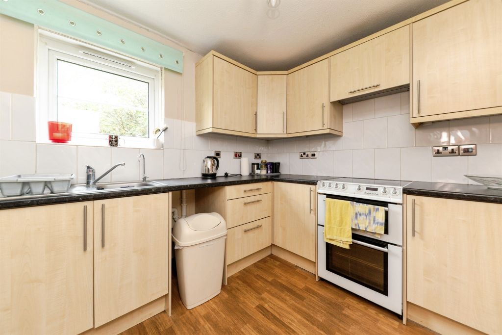 Property photo 3 of 14
