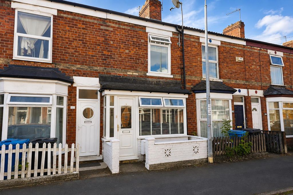 Property photo 1 of 23