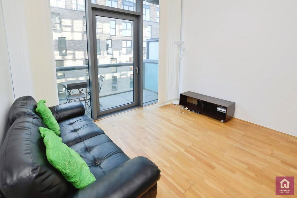 Property photo 2 of 12 Pbox-Img.Jpg