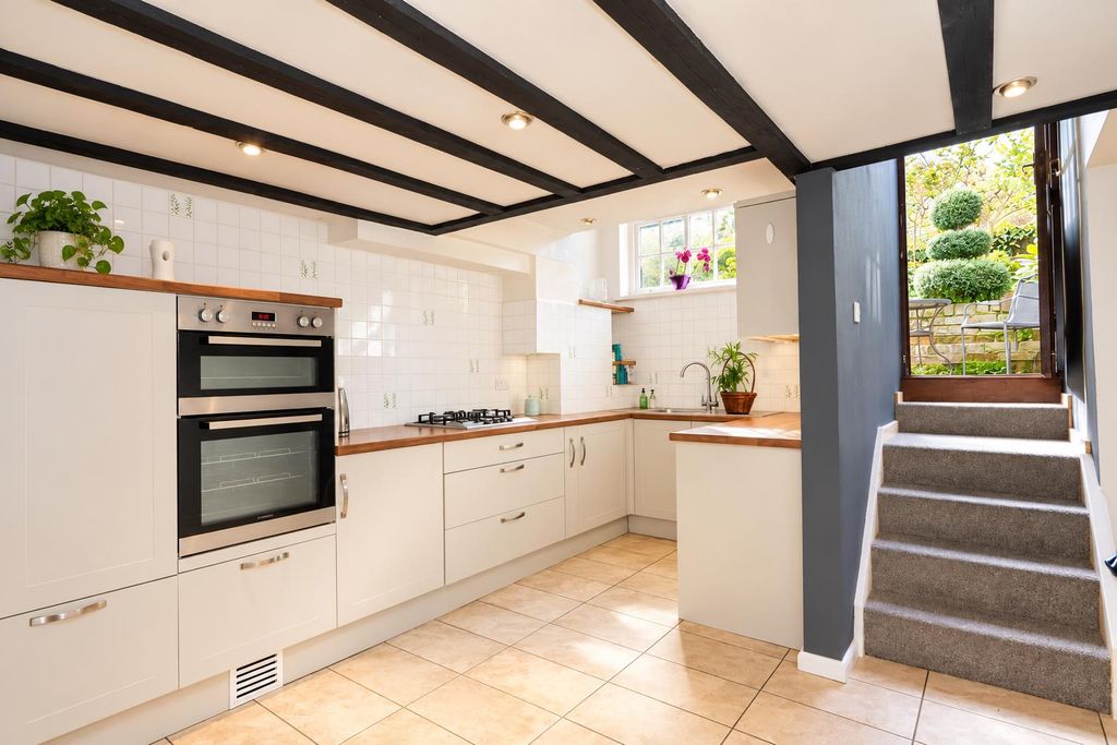 Property photo 3 of 5 52F0A4Df-49B2-4F89-B0Cb-837c48Bf9Afa.Png