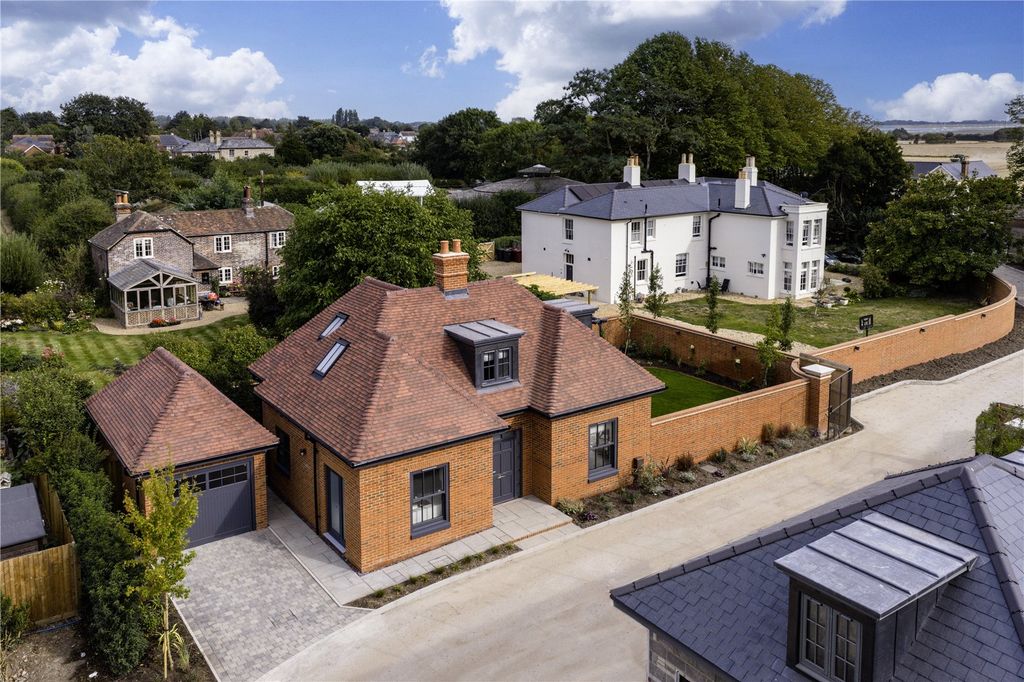 Property photo 1 of 28 Front View