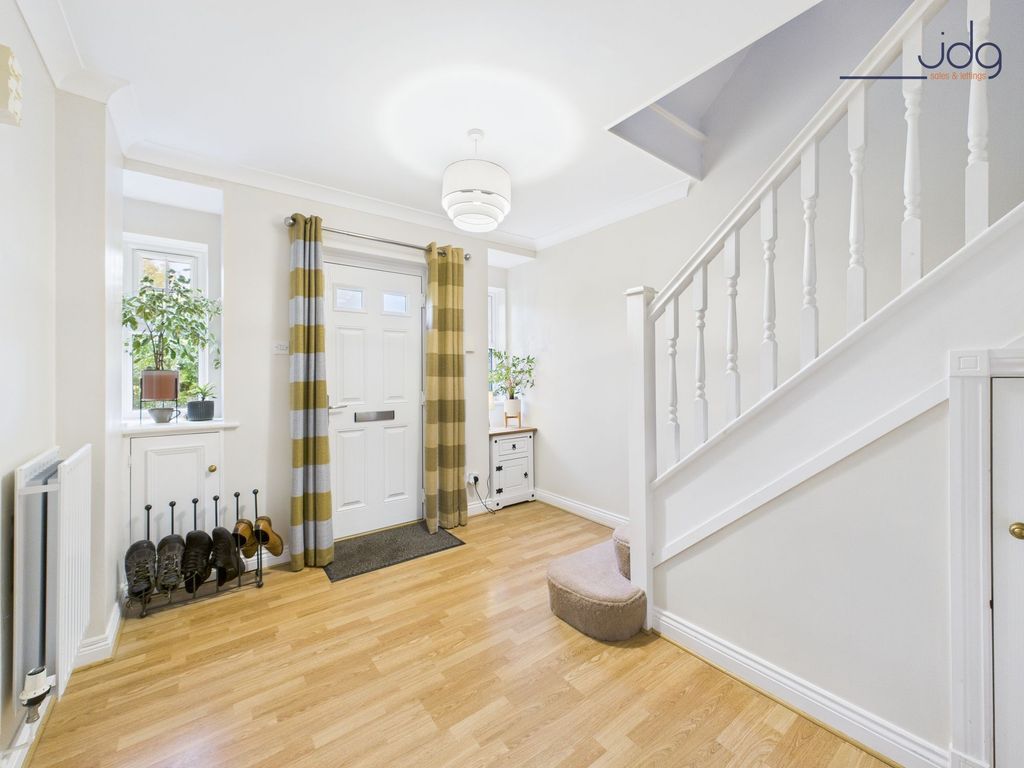 Property photo 3 of 21 Hallway