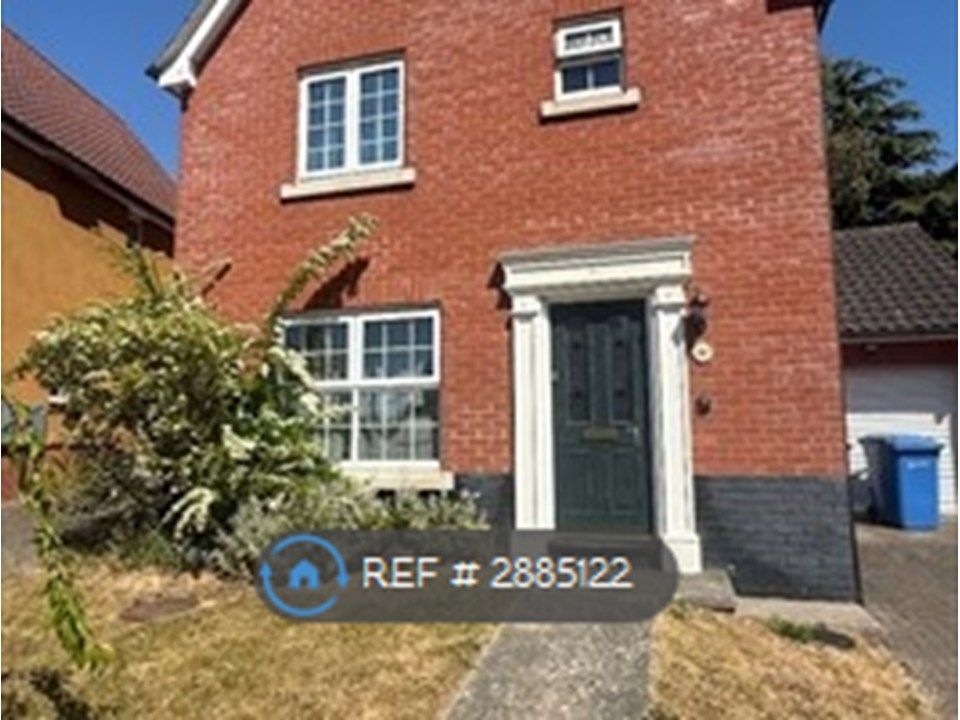 Property photo 3 of 12