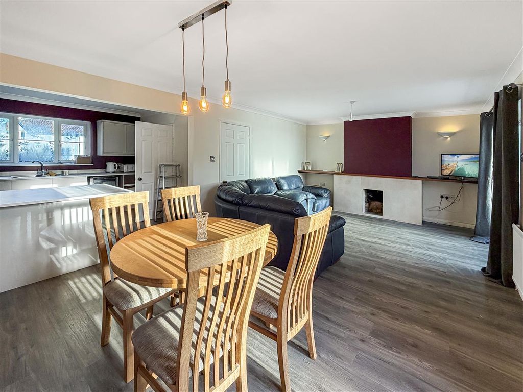 Property photo 2 of 11 Img_2996 (1).Jpg