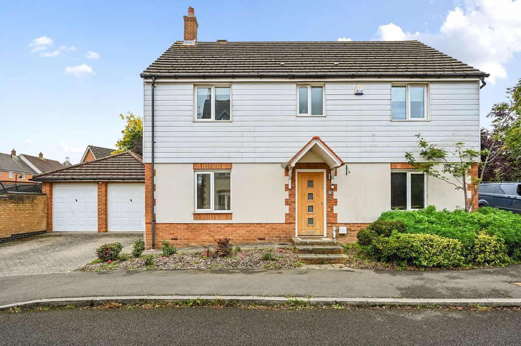 Property photo 1 of 27