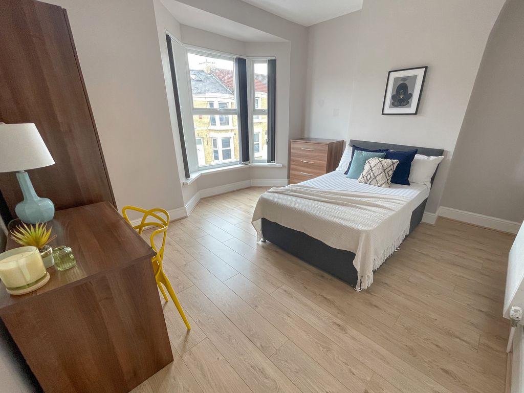 Property photo 2 of 9 40 Saxony(3)