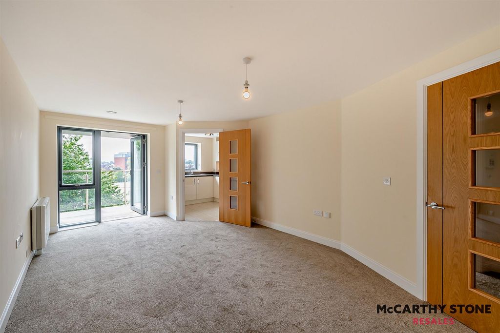 Property photo 3 of 20 Living Room: