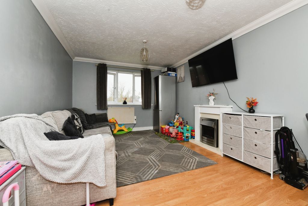 Property photo 2 of 12 Photography