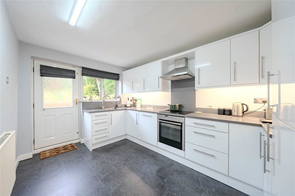 Property photo 2 of 18 Picture No. 02