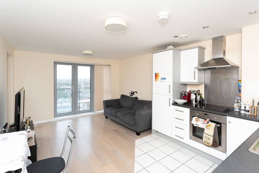 Property photo 1 of 9