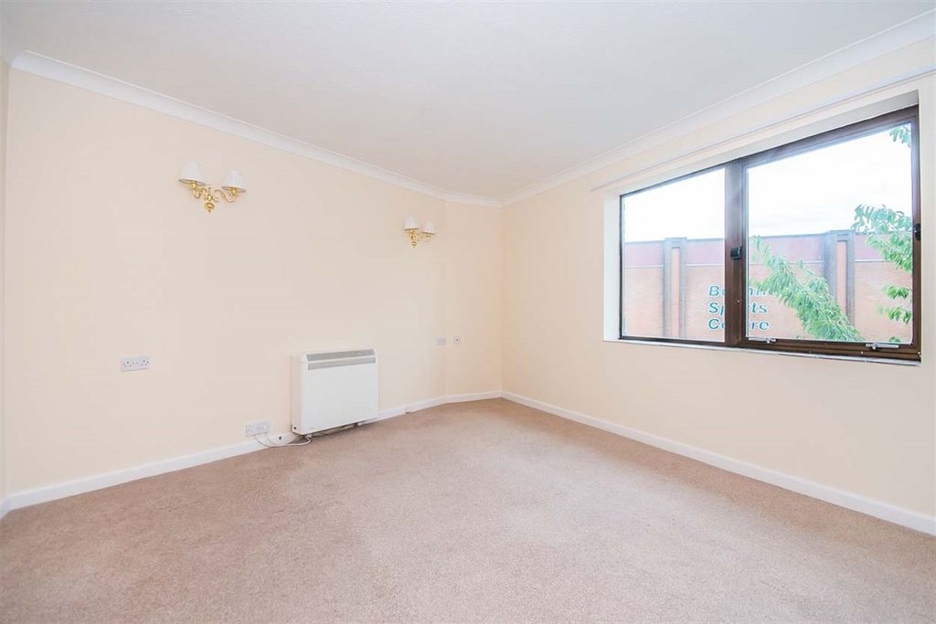 Property photo 3 of 14