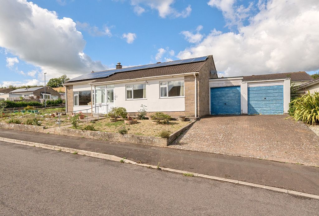 Property photo 1 of 21 1516474-19-1A0817...