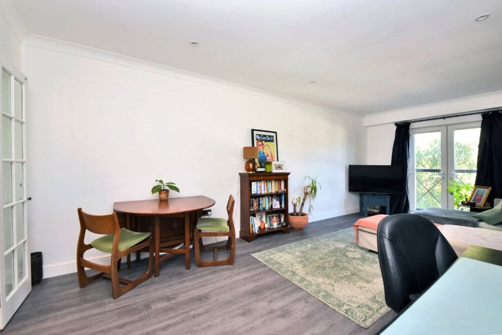 Property photo 3 of 12 Picture No. 03