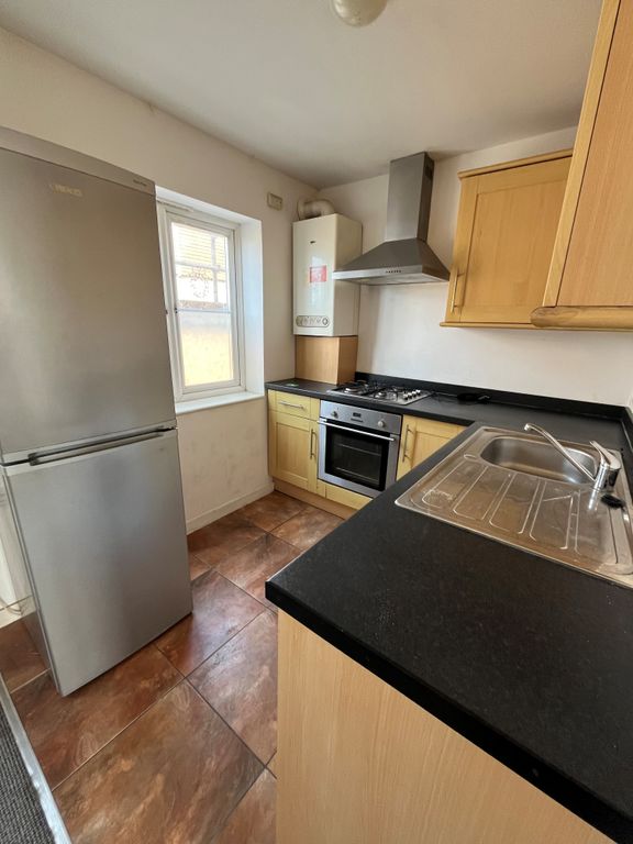 Property photo 2 of 6