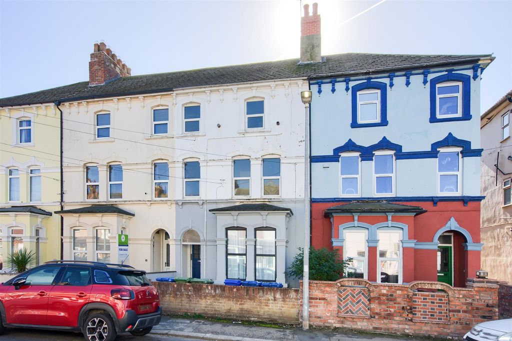 Property photo 1 of 14