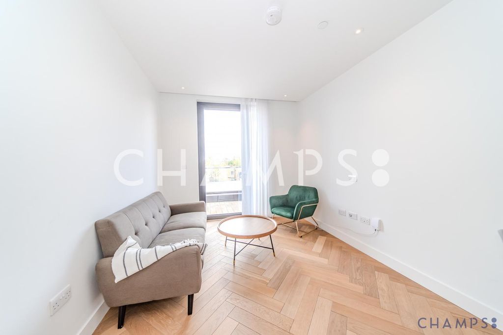 Property photo 1 of 6 One Bedroom Apartment To Let