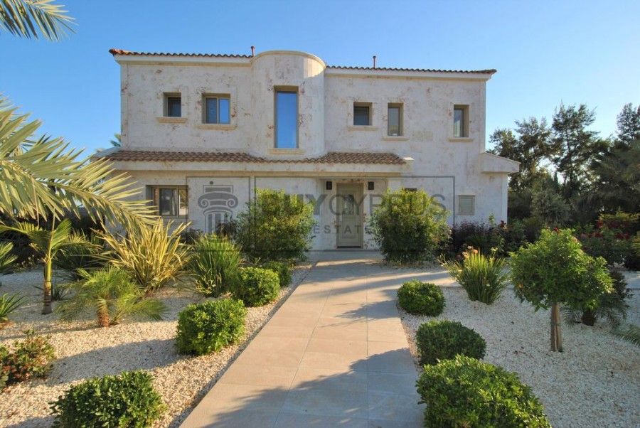 Property photo 1 of 53