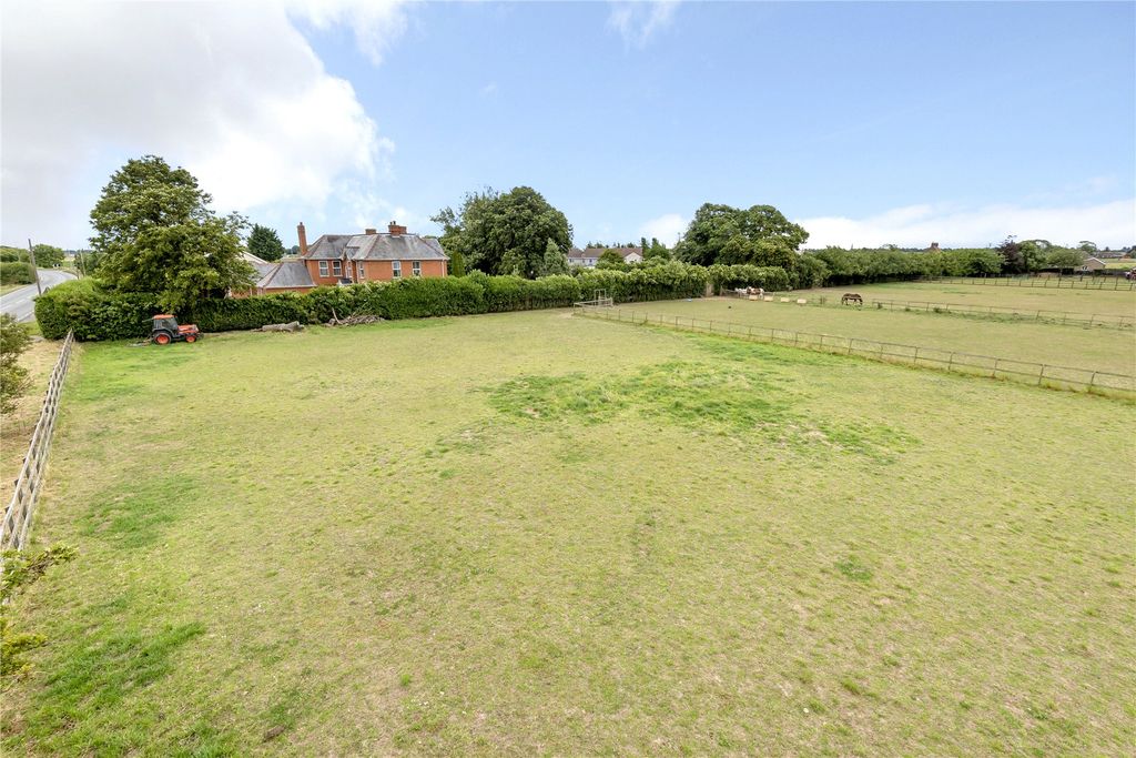 Property photo 1 of 27 Picture No. 22