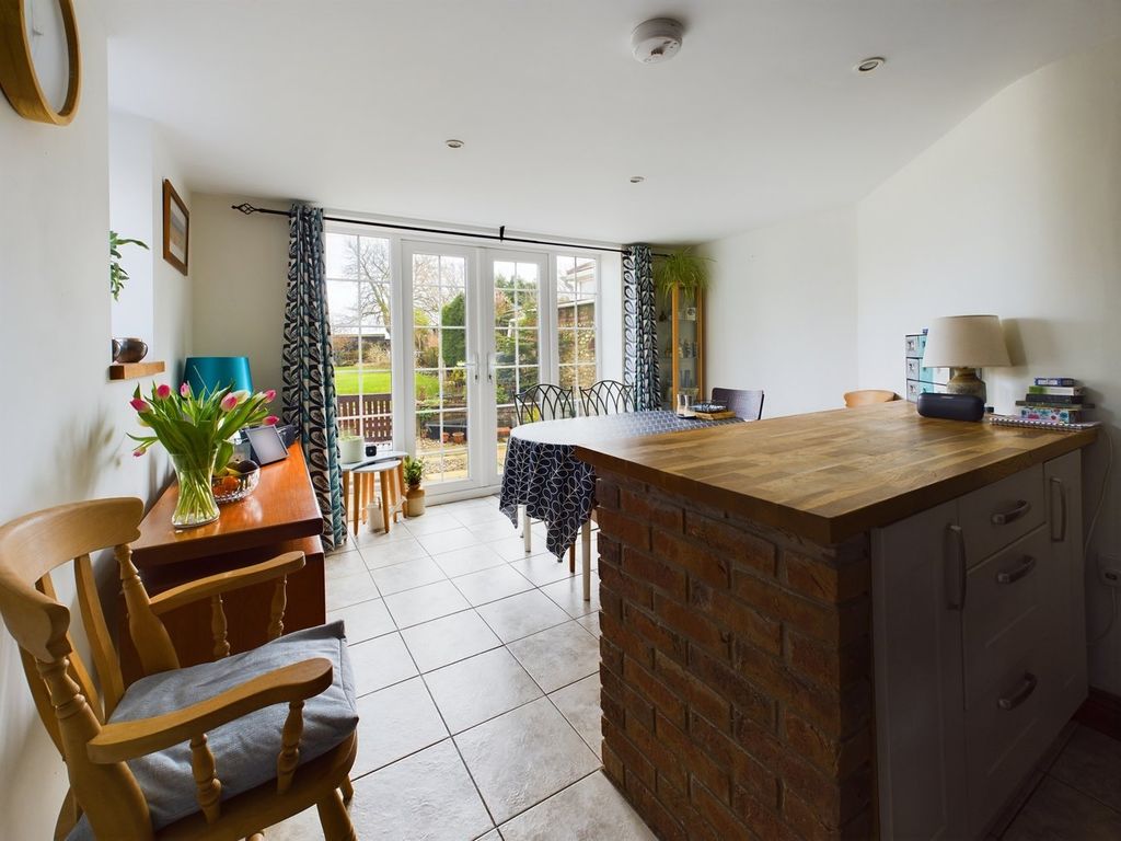 Property photo 3 of 22