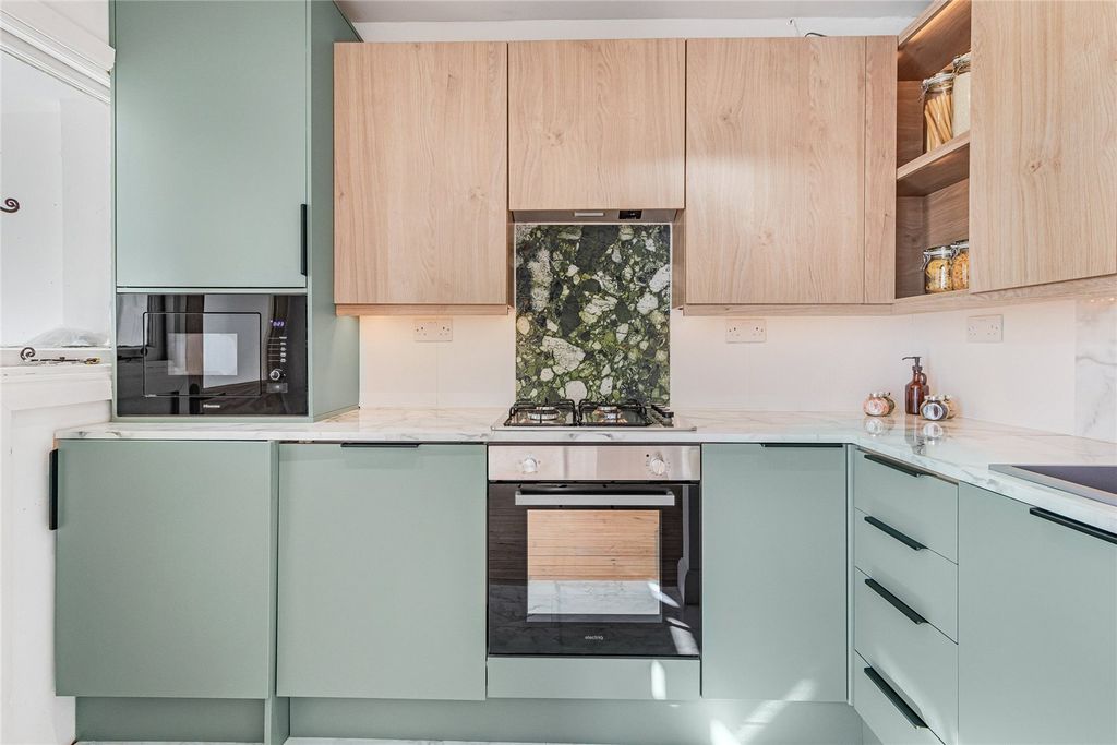 Property photo 3 of 15 Kitchen