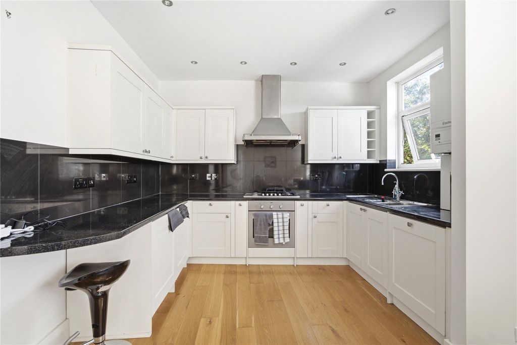 Property photo 1 of 9 Picture No. 07
