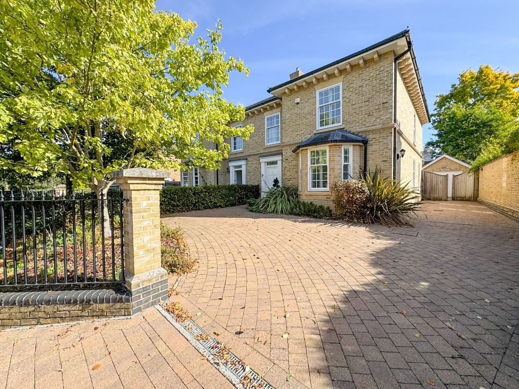 Property photo 1 of 51 Img_5502