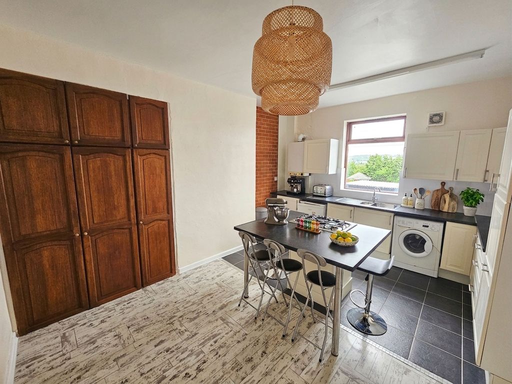 Property photo 3 of 9 Kitchen/Diner