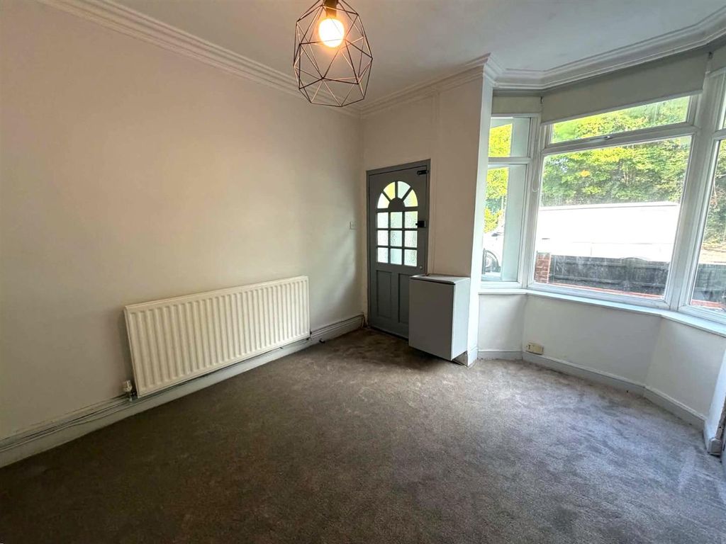 Property photo 3 of 13 7Cdd5210-E06c-4472-95c6-250B85Ad1c20.Jpg