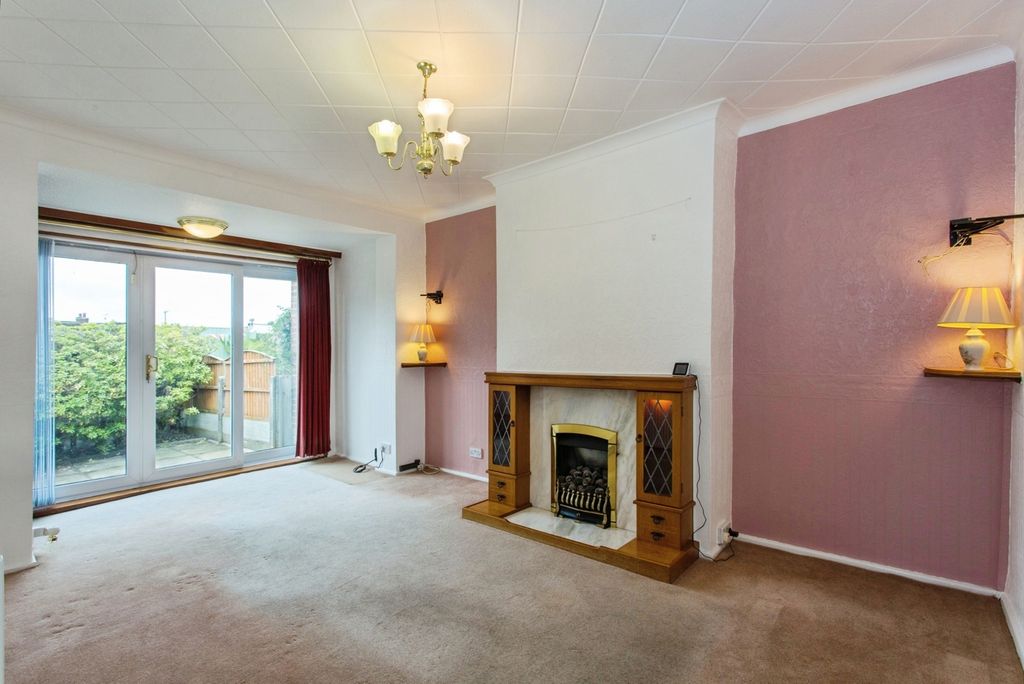 Property photo 2 of 16 Pbox-Img.Jpg