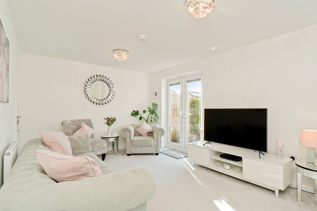 Property photo 2 of 16 Property Image 2