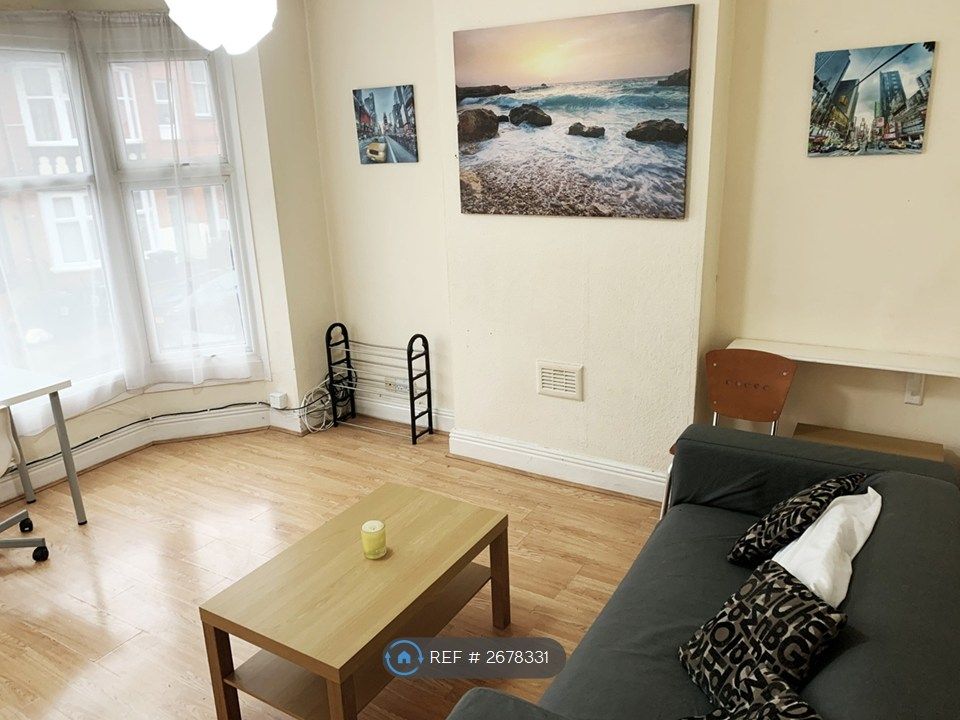 Property photo 2 of 8