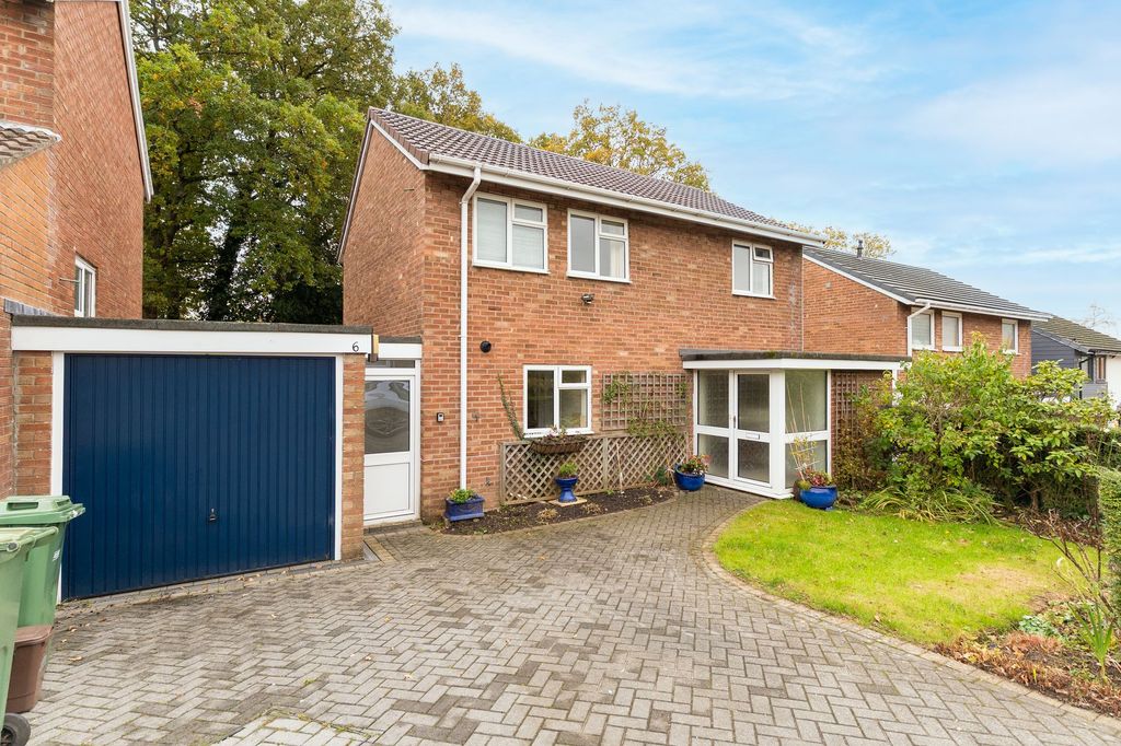 Property photo 1 of 21