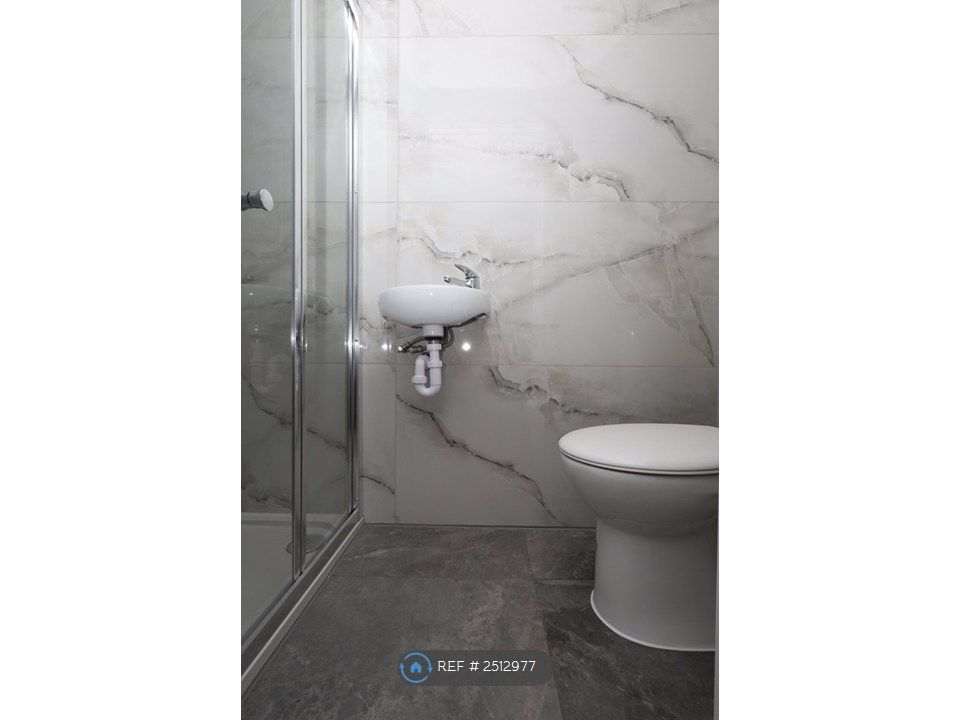 Property photo 2 of 3