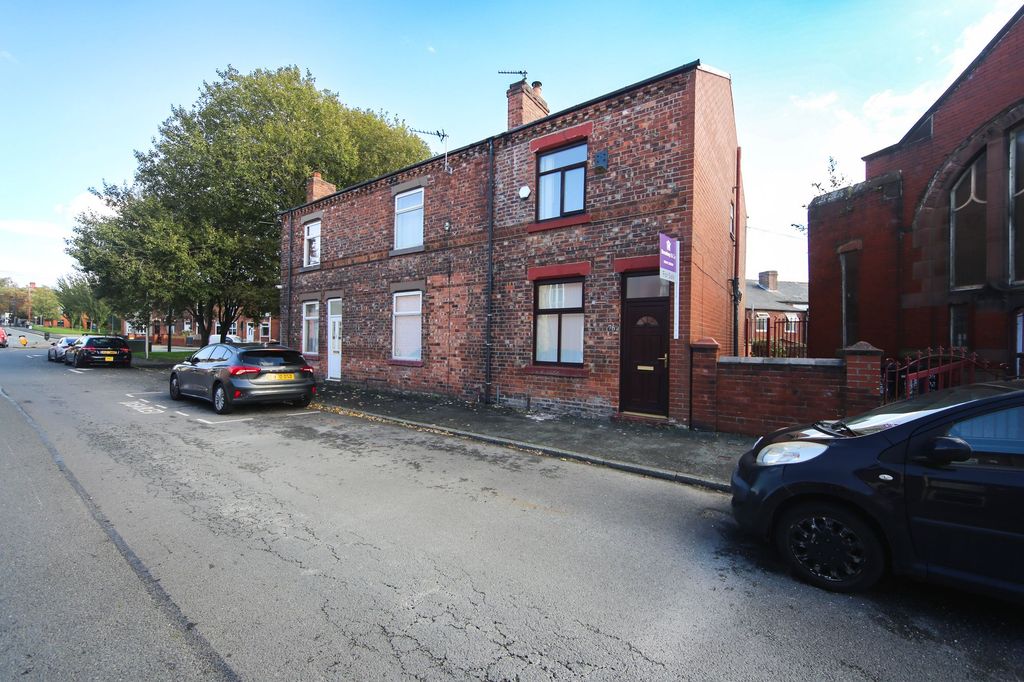 Property photo 1 of 18