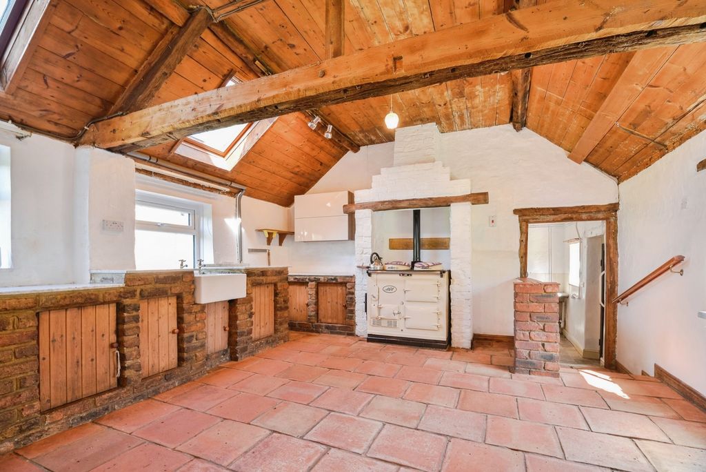 Property photo 2 of 22 Pbox-Img.Jpg