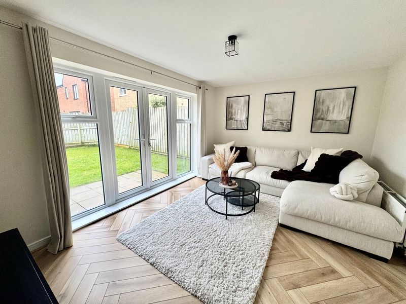 Property photo 3 of 17 Photo 16