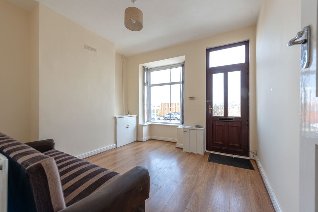 Property photo 2 of 43