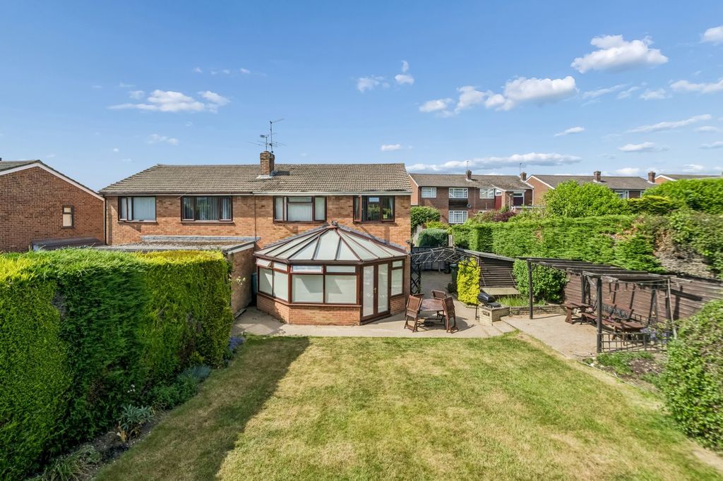 Property photo 2 of 16